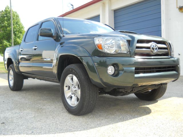 Toyota Tacoma 2010 photo 45