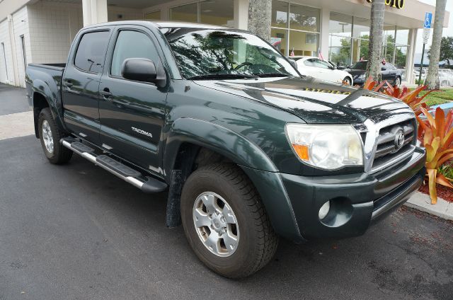 Toyota Tacoma LT 4X4 Crew Pickup Truck