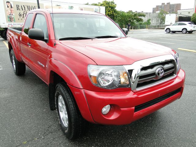Toyota Tacoma 2010 photo 2