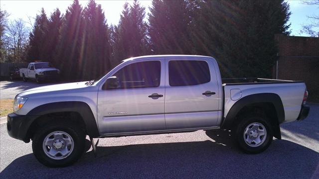 Toyota Tacoma 2010 photo 1