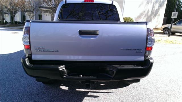 Toyota Tacoma 2010 photo 3