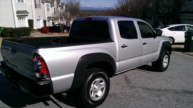 Toyota Tacoma 2010 photo 4