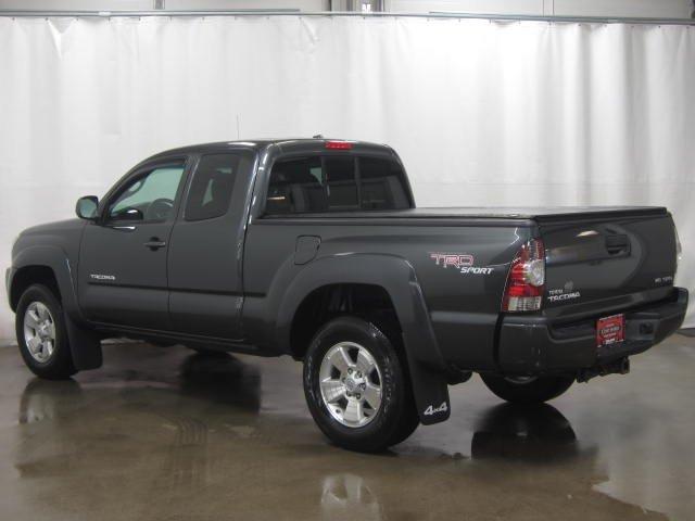 Toyota Tacoma 2010 photo 2