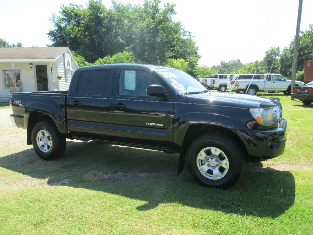 Toyota Tacoma EXT CAB Flareside STX Pickup Truck