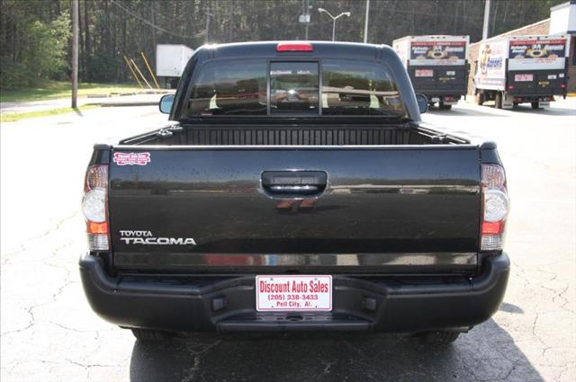 Toyota Tacoma 2010 photo 2