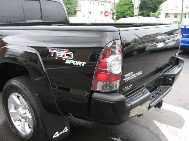 Toyota Tacoma 2011 photo 15