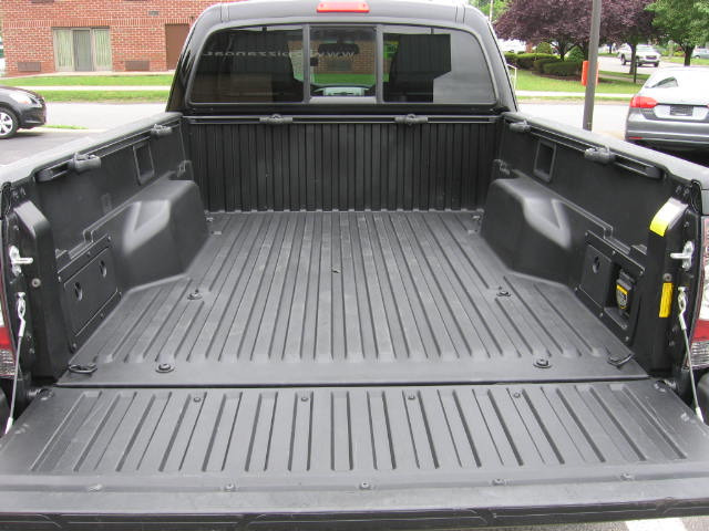 Toyota Tacoma 2011 photo 17