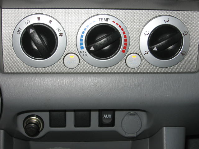 Toyota Tacoma 2011 photo 26