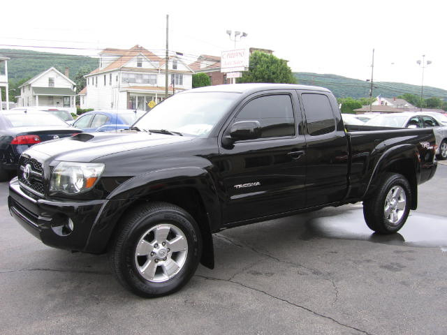 Toyota Tacoma 2011 photo 29