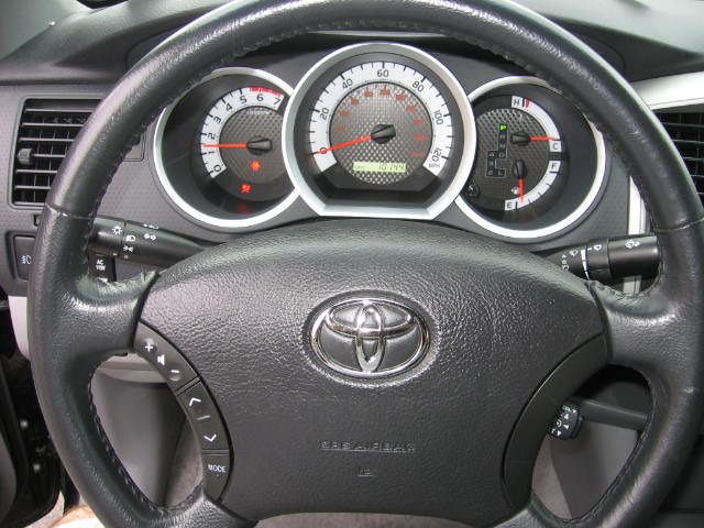 Toyota Tacoma 2011 photo 8