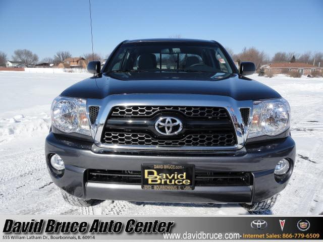 Toyota Tacoma 2011 photo 2