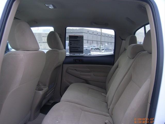 Toyota Tacoma 2011 photo 4