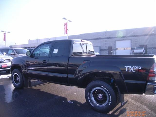 Toyota Tacoma 2011 photo 4