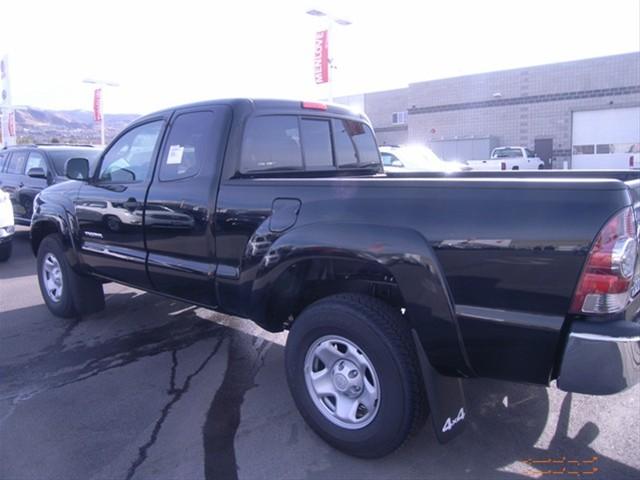 Toyota Tacoma 2011 photo 4