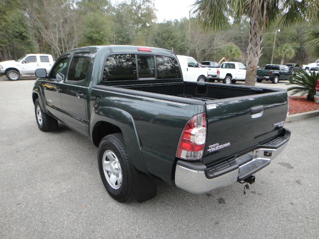 Toyota Tacoma 2011 photo 2