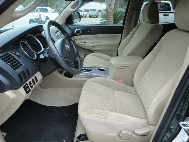 Toyota Tacoma 2011 photo 3