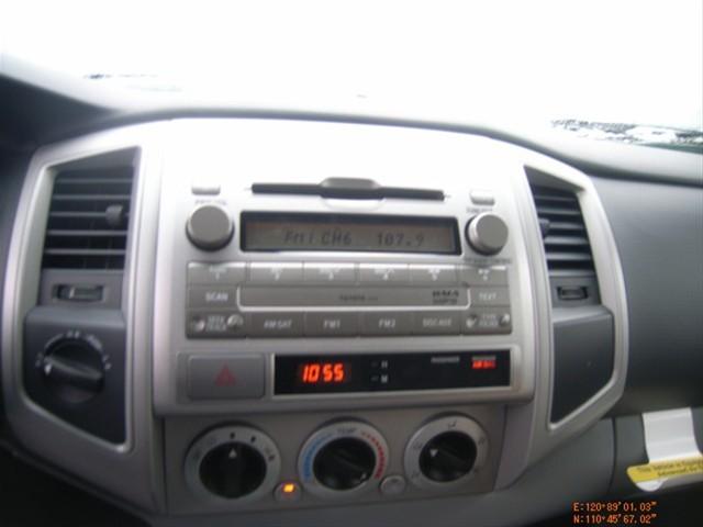 Toyota Tacoma 2011 photo 3