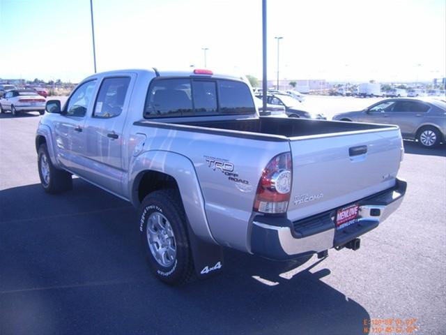 Toyota Tacoma 2011 photo 1