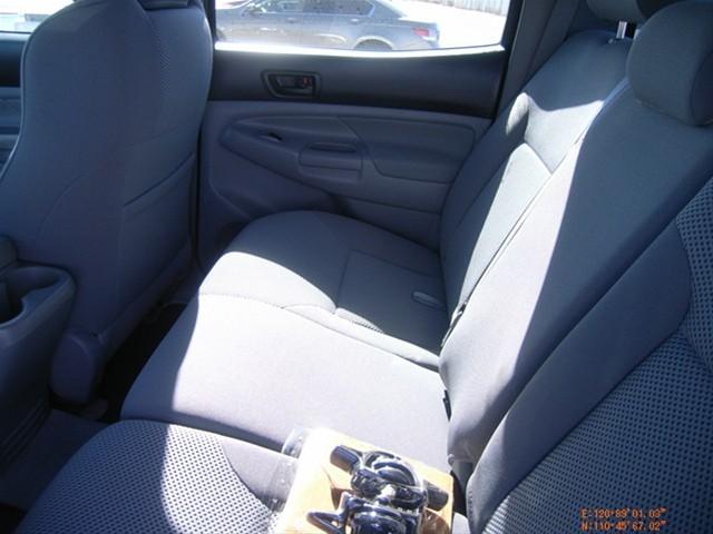 Toyota Tacoma 2011 photo 3