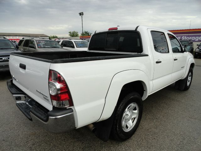 Toyota Tacoma 2011 photo 2