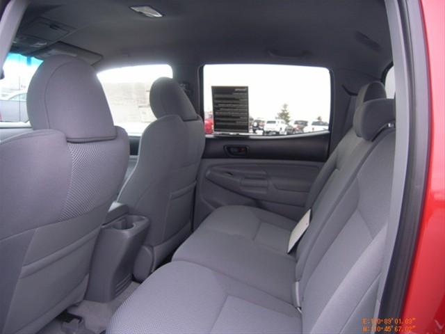 Toyota Tacoma 2011 photo 4