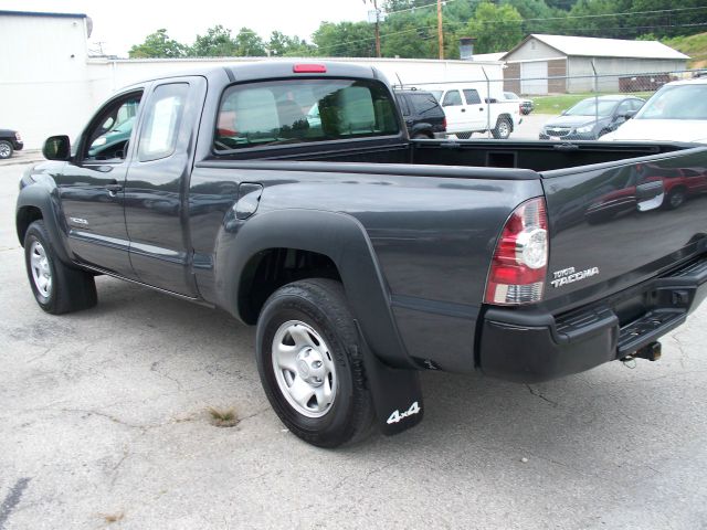 Toyota Tacoma 2011 photo 4