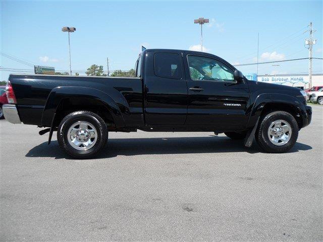 Toyota Tacoma XLT 2WD Unspecified