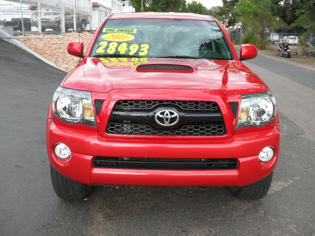 Toyota Tacoma 2011 photo 1