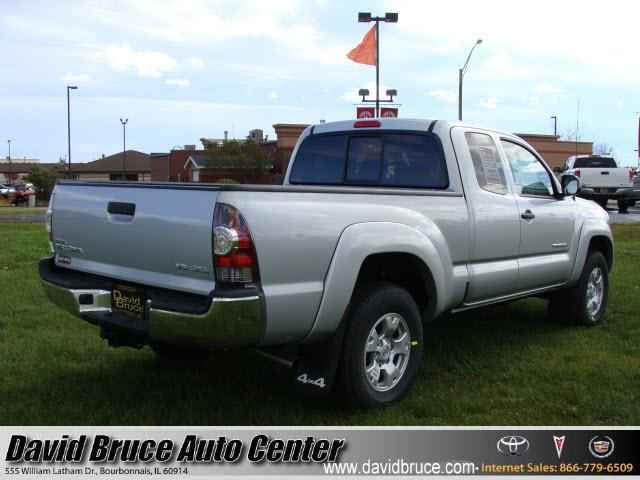 Toyota Tacoma 2011 photo 4