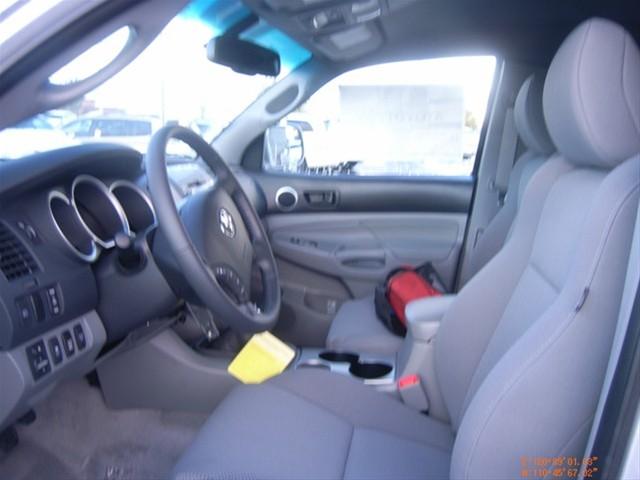 Toyota Tacoma 2011 photo 1