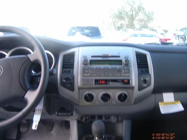 Toyota Tacoma 2011 photo 3