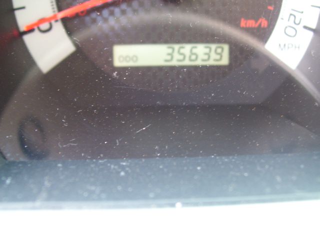 Toyota Tacoma 2011 photo 10