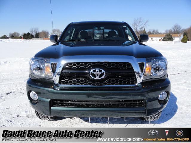 Toyota Tacoma 2011 photo 2