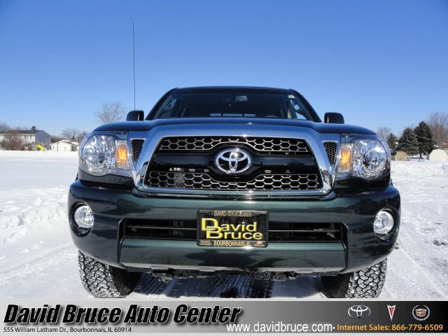 Toyota Tacoma 2011 photo 2