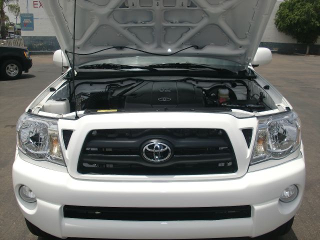 Toyota Tacoma 5. Pickup Truck