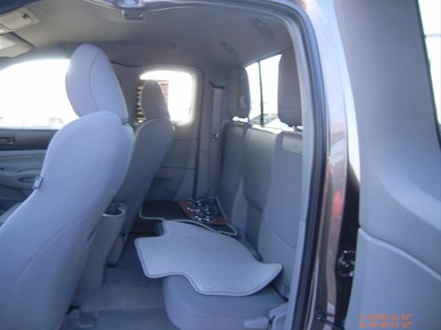 Toyota Tacoma 2011 photo 3