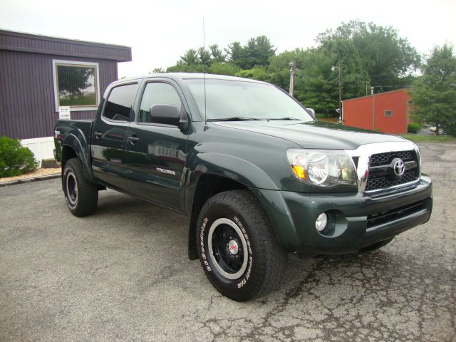 Toyota Tacoma 2011 photo 1