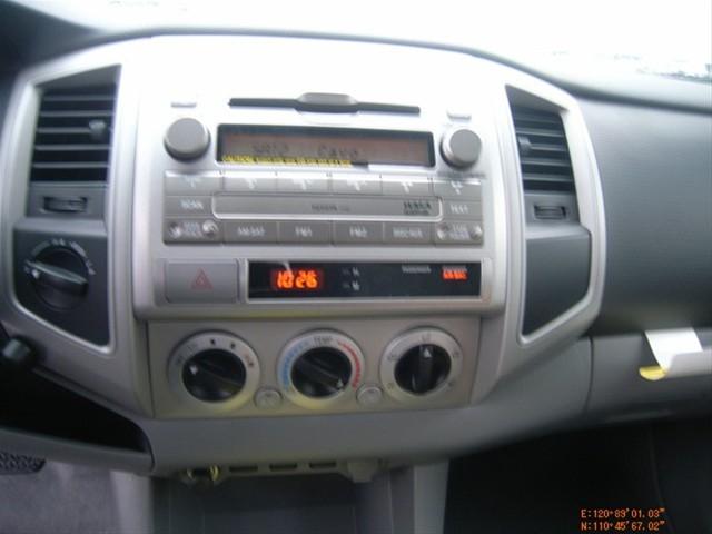 Toyota Tacoma 2011 photo 3