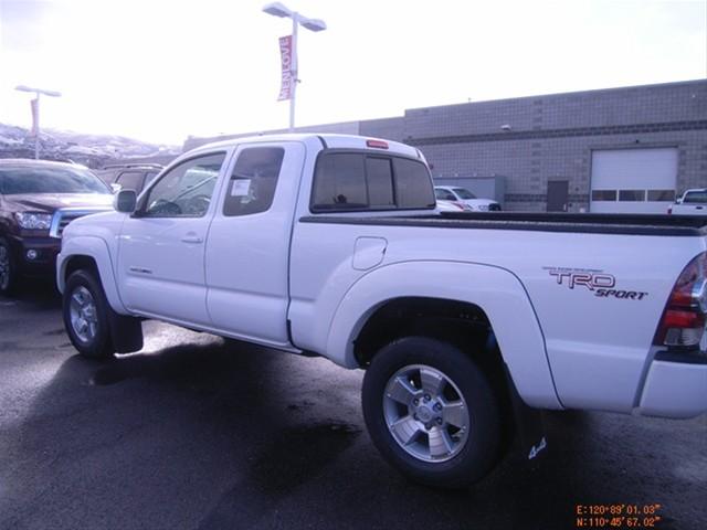 Toyota Tacoma 2011 photo 4