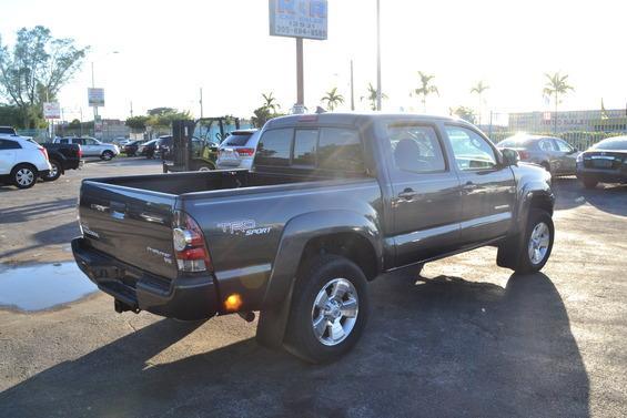 Toyota Tacoma 2012 photo 1
