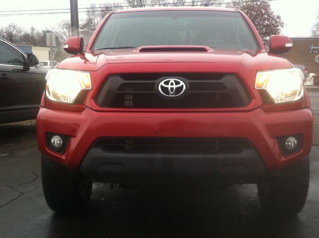 Toyota Tacoma 2012 photo 2