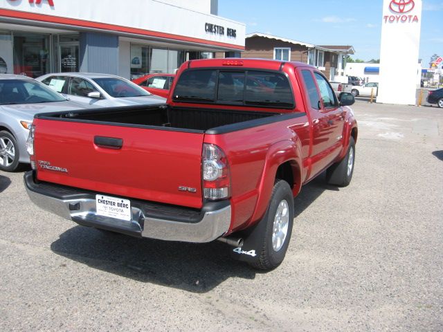 Toyota Tacoma 2013 photo 1