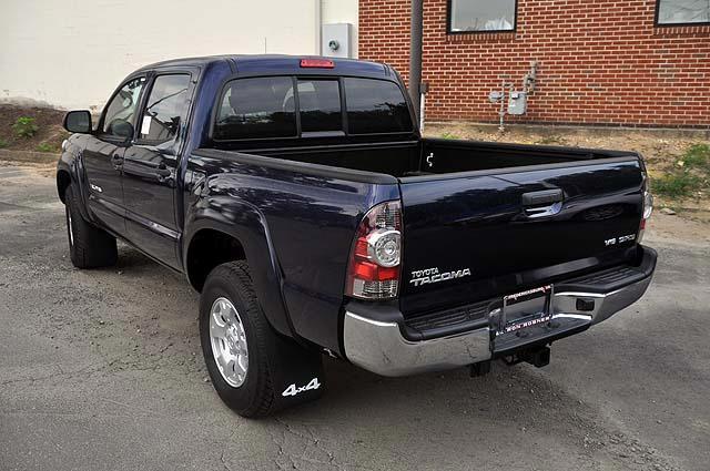 Toyota Tacoma 2013 photo 2