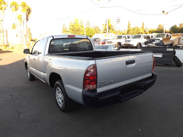 Toyota Tacoma V6 305 HP Pickup Truck