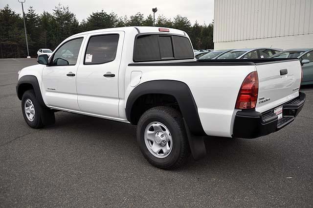 Toyota Tacoma 2014 photo 2