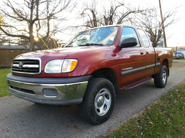 Toyota Tundra Lariat Supercrew 4WD Pickup Truck