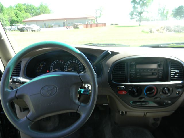 Toyota Tundra Lariat Supercrew 4WD Pickup Truck