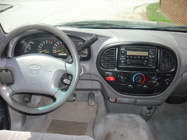 Toyota Tundra 2000 photo 17