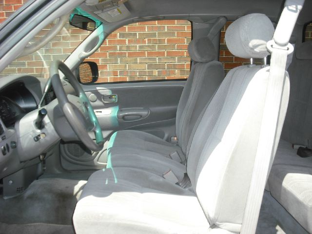 Toyota Tundra 2000 photo 2