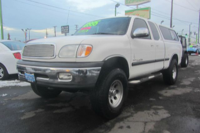 Toyota Tundra 2001 photo 2
